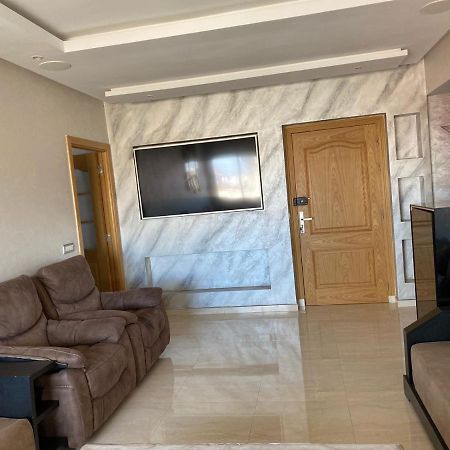 Magnifique Appart F3, Renove, Tres Bien Desservie Casablanca Exteriör bild