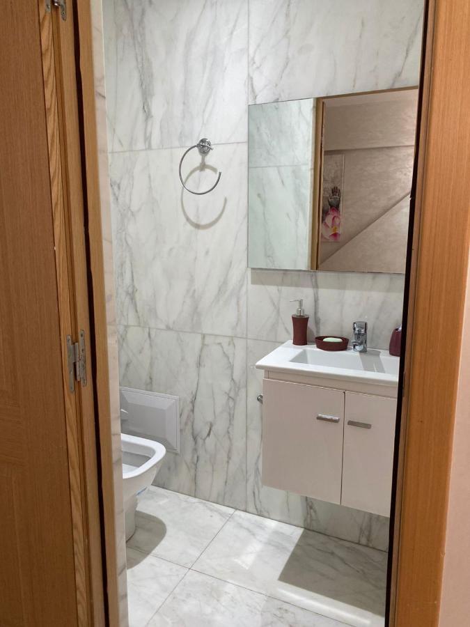 Magnifique Appart F3, Renove, Tres Bien Desservie Casablanca Exteriör bild